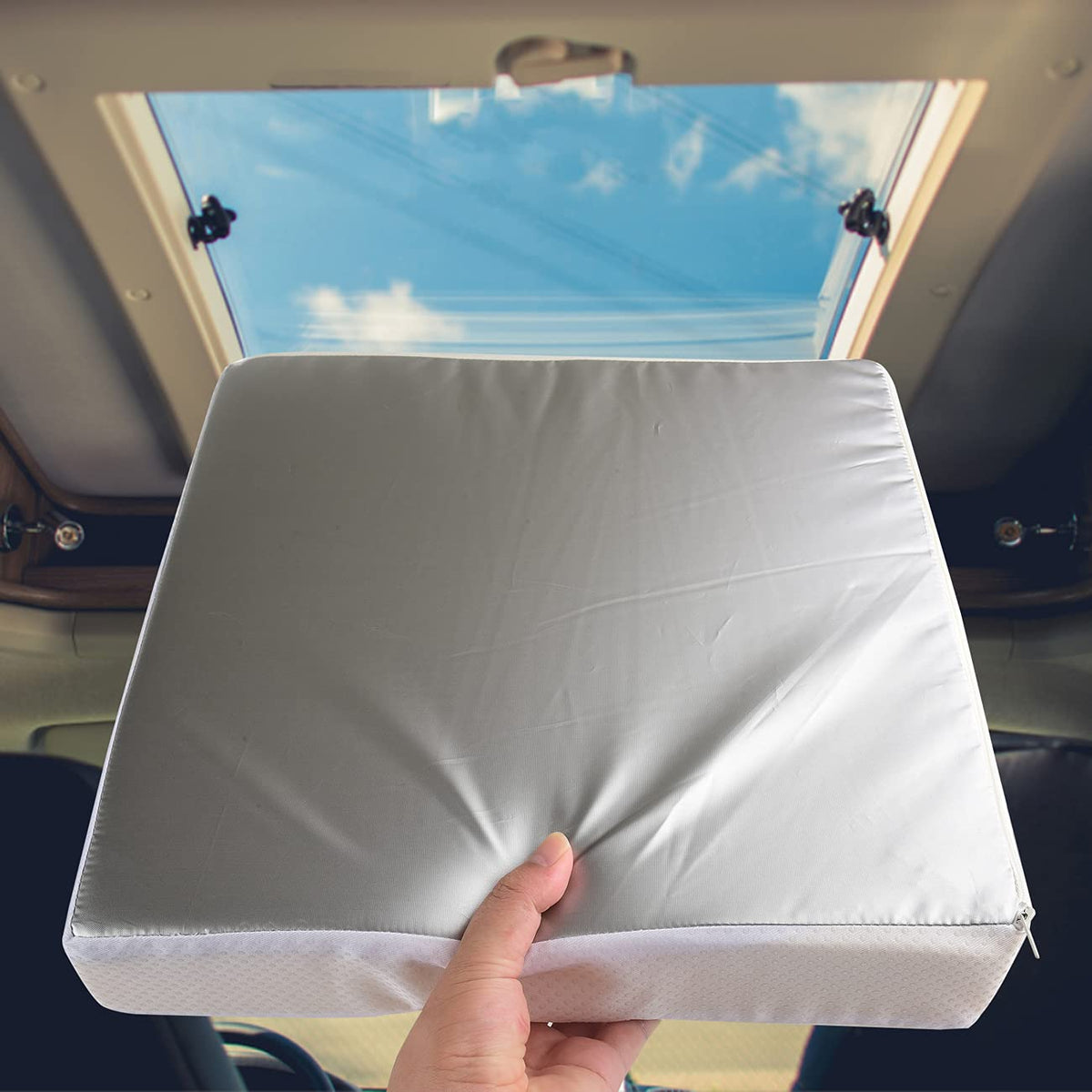 Waterproof Non Slip 14x14 In RV Vent Insulator and Camper Skylight Cover K826271