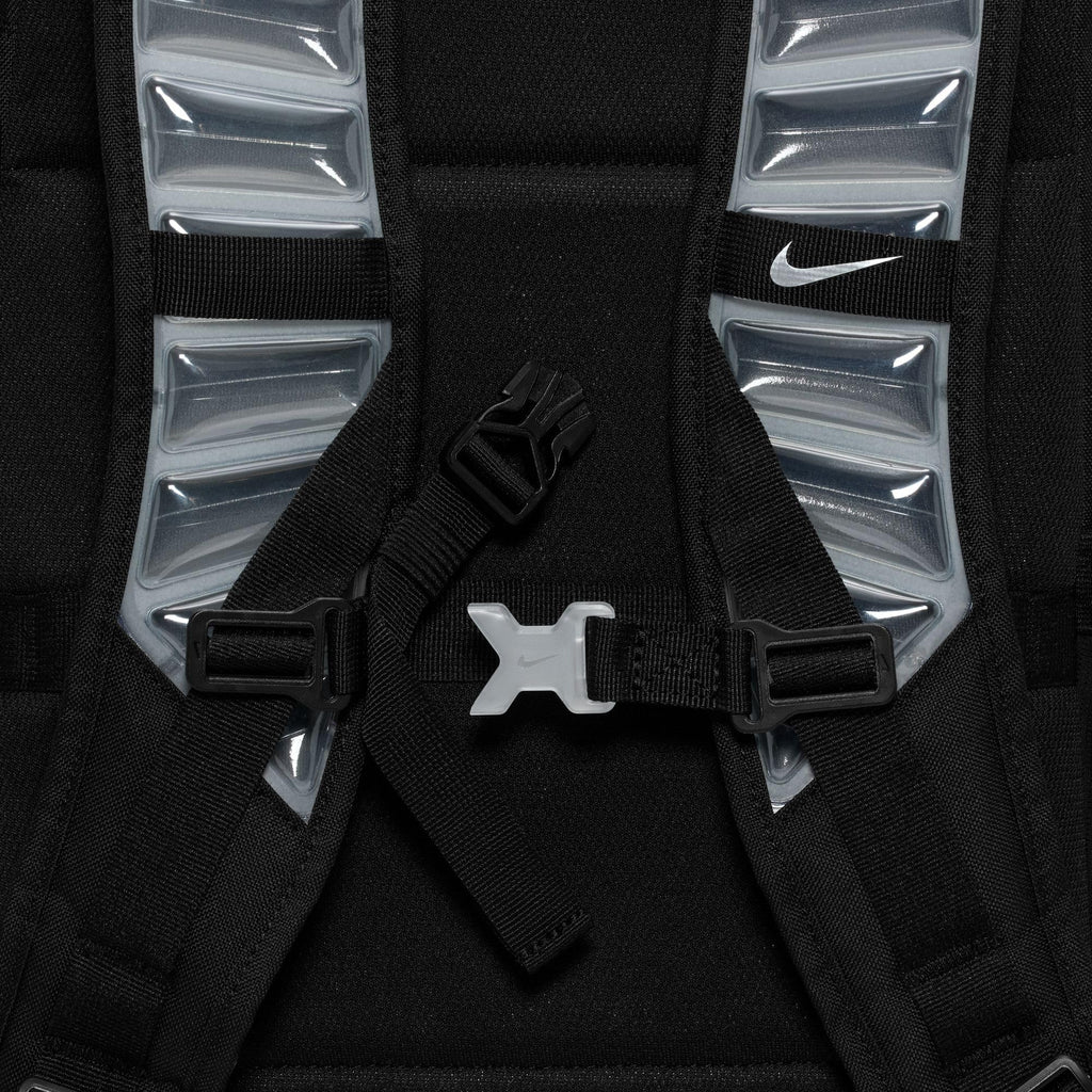 Black 32L Backpack E615